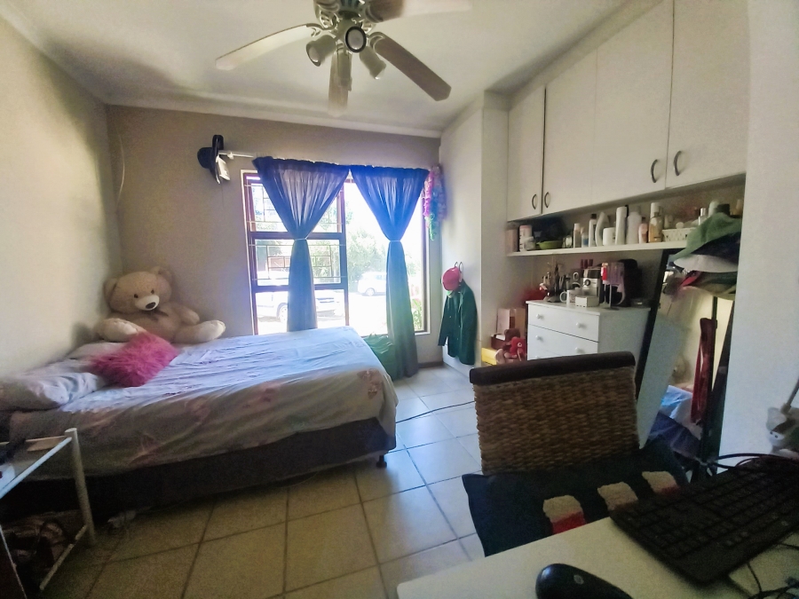To Let 2 Bedroom Property for Rent in Jagtershof Western Cape